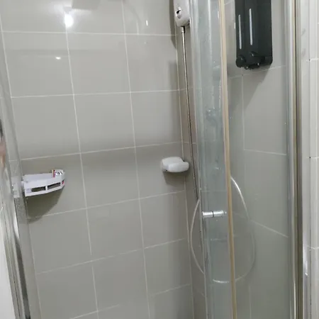 Minimalist 1 Bedroom Condo Unit